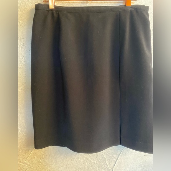Vintage Dress Barn suit Pencil skirt in black Size 14 (likely a 12 today) - Picture 2 of 9